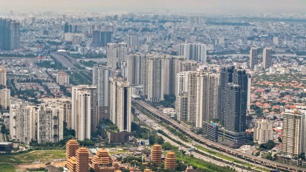 Dòng vốn bất động sản cần được 'nắn chỉnh' về phân khúc vừa túi tiền