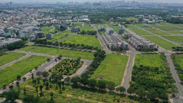 Mua đất nền thời đỉnh giá, nhiều nhà đầu tư khó 'về bờ'