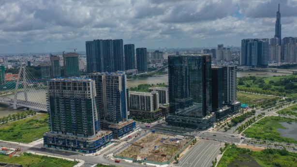 Vì sao nhà cao cấp giá trăm triệu đồng mỗi m2 vẫn đắt khách?