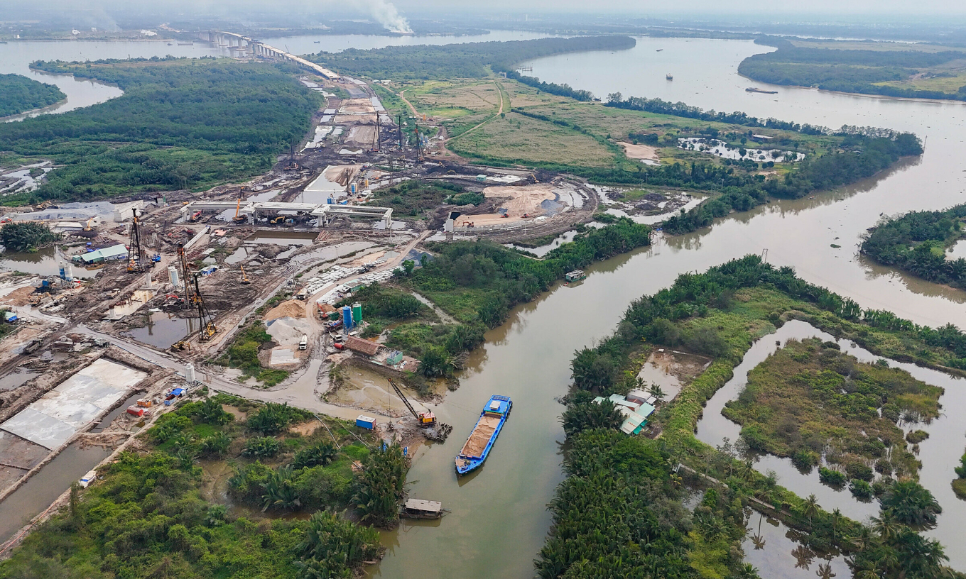 Các ông lớn bất động sản đua săn quỹ đất sạch