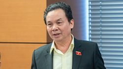 ‘Cần đánh thuế cao người thường xuyên mua bán bất động sản’