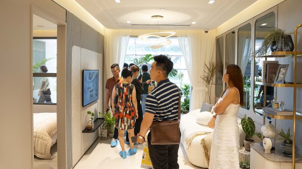 Người trẻ chọn thuê căn hộ 'dùng thử' trước khi mua