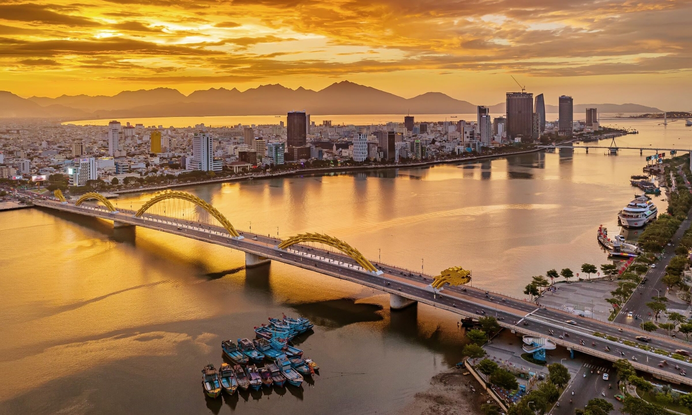 Trục cao tầng góp phần thay đổi diện mạo hai bờ sông Hàn