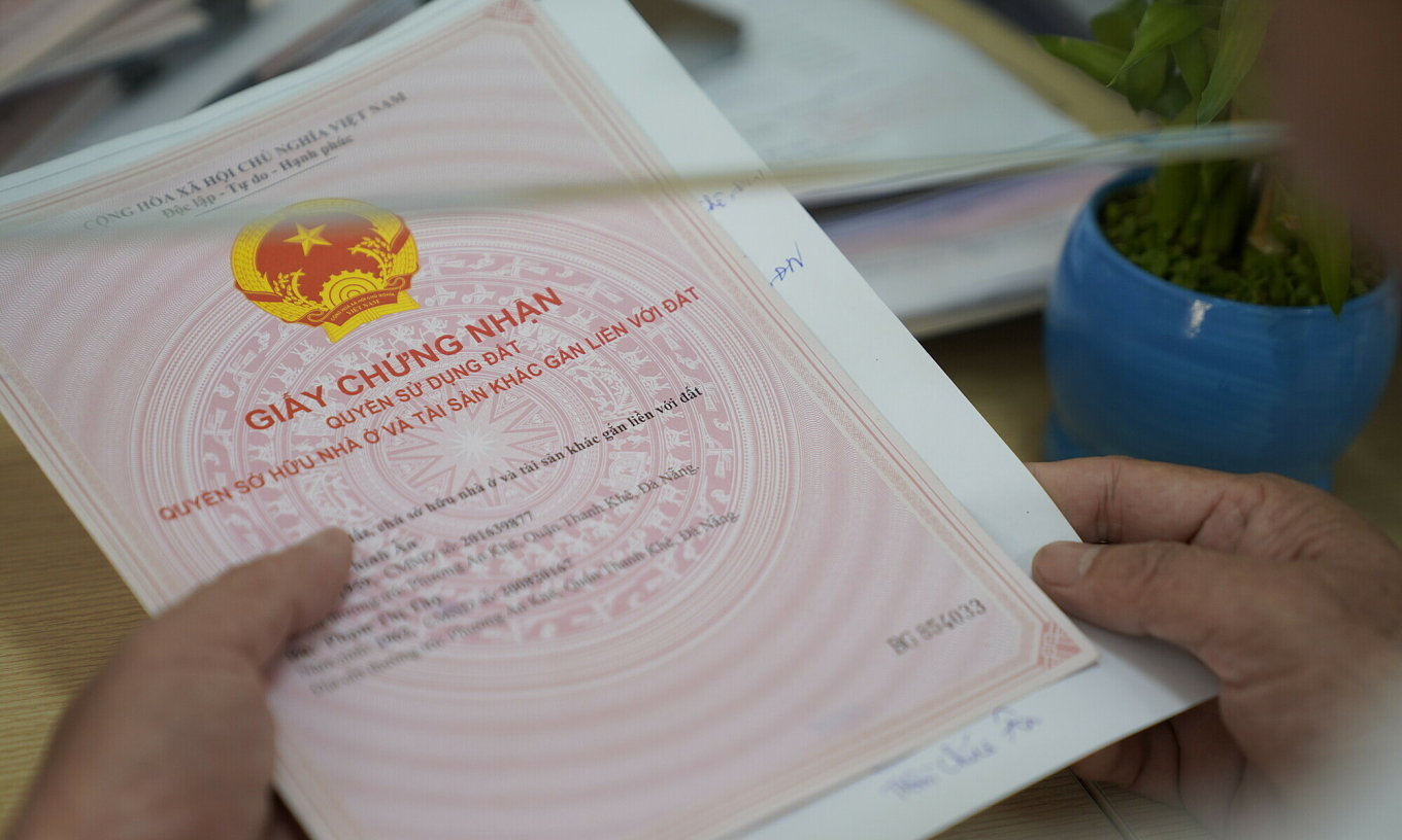 Đề xuất phạt đến 1 tỷ đồng nếu chủ đầu tư chây ì làm sổ hồng cho cư dân