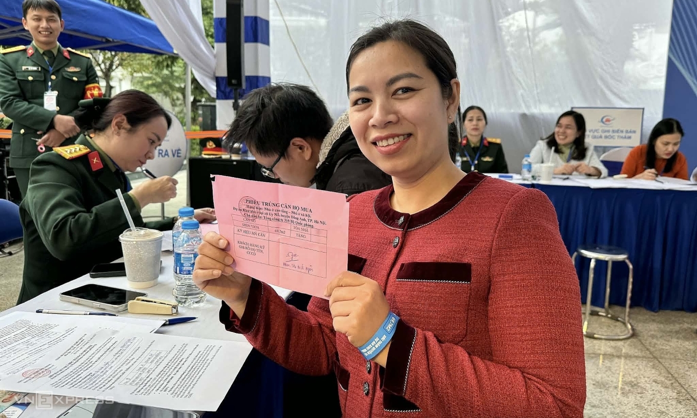 Bốc thăm giành suất mua nhà xã hội giá 21 triệu đồng một m2