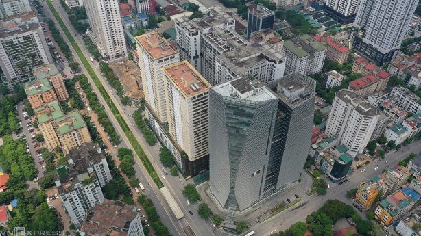 Nhà đầu tư lướt sóng muốn thoát hàng cuối năm